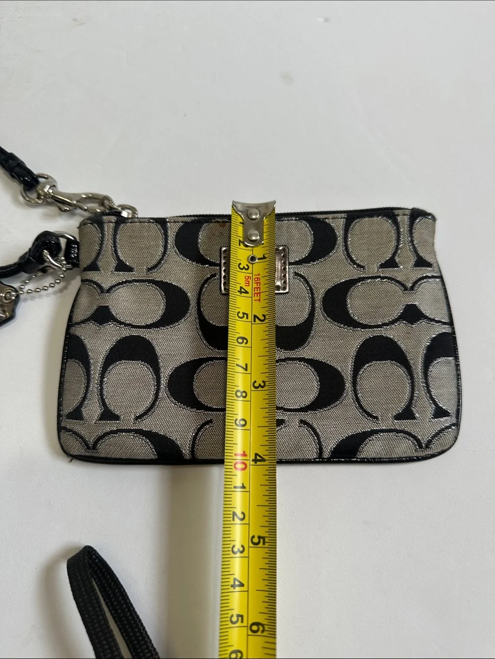 Coach Wristlet Pouch Black Gray Signature Canvas Purse Zipper Handle